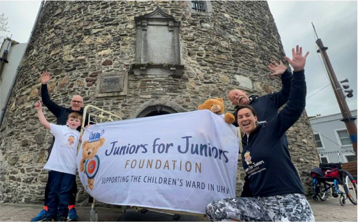 Turas Nua Staff Supports Juniors for Juniors